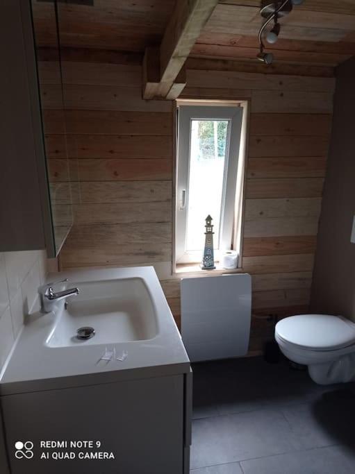 Le P'Tit Nid : Mini Loft Pour 2 A 4 Personnes Villa Tellin Exterior photo